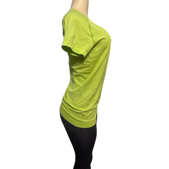 Lululemon Top Women's Lucid Lime Run Swiftly Tech Short Sleeve Shirt Size 10 - Picture 5 of 10